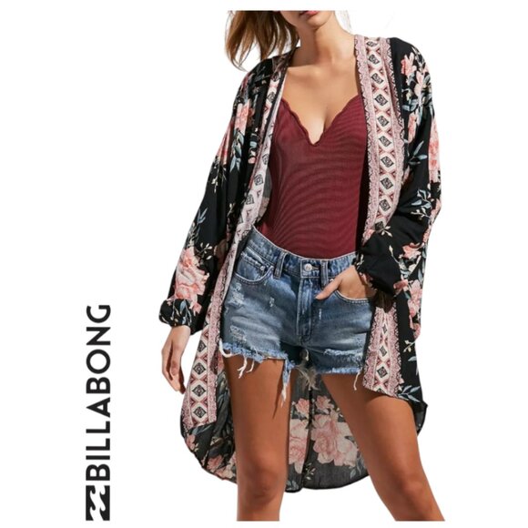 Billabong Tops - Billabong M/L Kimono Wrap Long Sleeve Floral